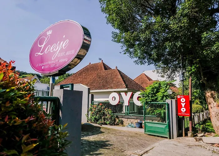 Super Oyo 353 Loesje Guest House Syariah